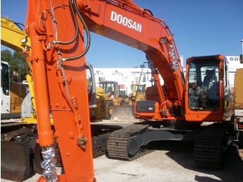 DAEWOO DX225LC - Excavator pe şenile