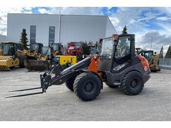 Hitachi ZW95-6, mit Klima  - Încărcător frontal pe pneuri