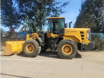 Încărcător frontal pe pneuri SDLG L956F