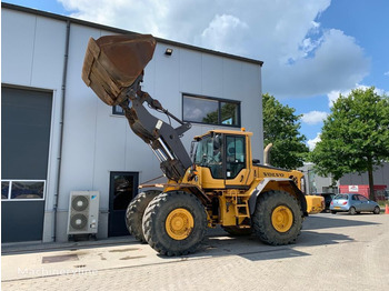 Volvo L120F - Încărcător frontal pe pneuri
