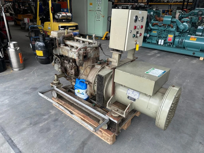 Generator electric MWM D 226-4 AvK 35 kVA Marine generatorset: Foto 10
