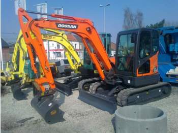 DOOSAN DX60R - Mini excavator