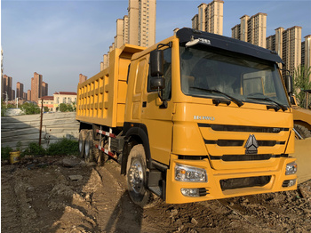 Camion minier SINOTRUK HOWO 420 Dump truck: Foto 1