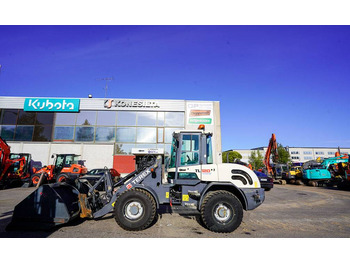 Terex TL120 heittokauhalla  - Încărcător frontal pe pneuri
