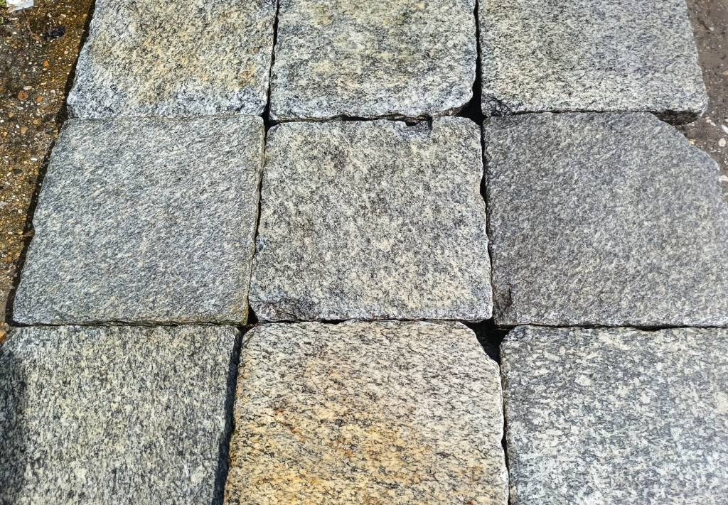 Echipamente de constructii graniet natuursteen 40x40x7-8 cm 300m2 ruw/glad te: Foto 8