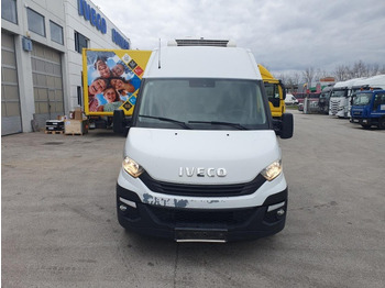 Transport persoane IVECO Daily 35s14