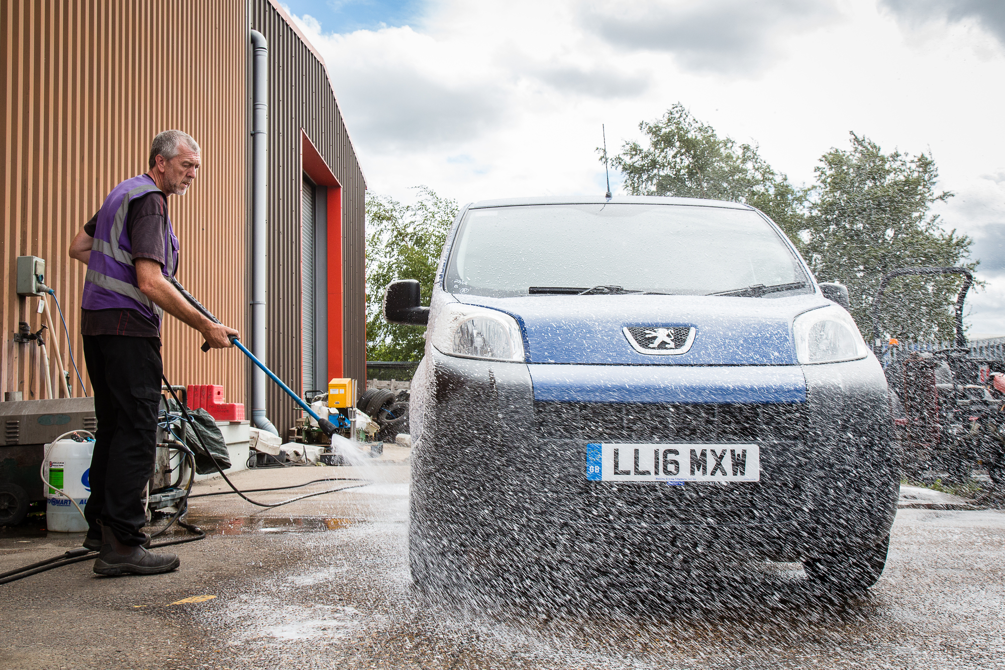 COMMERCIAL VEHICLE AUCTIONS LIMITED undefined: Foto 6