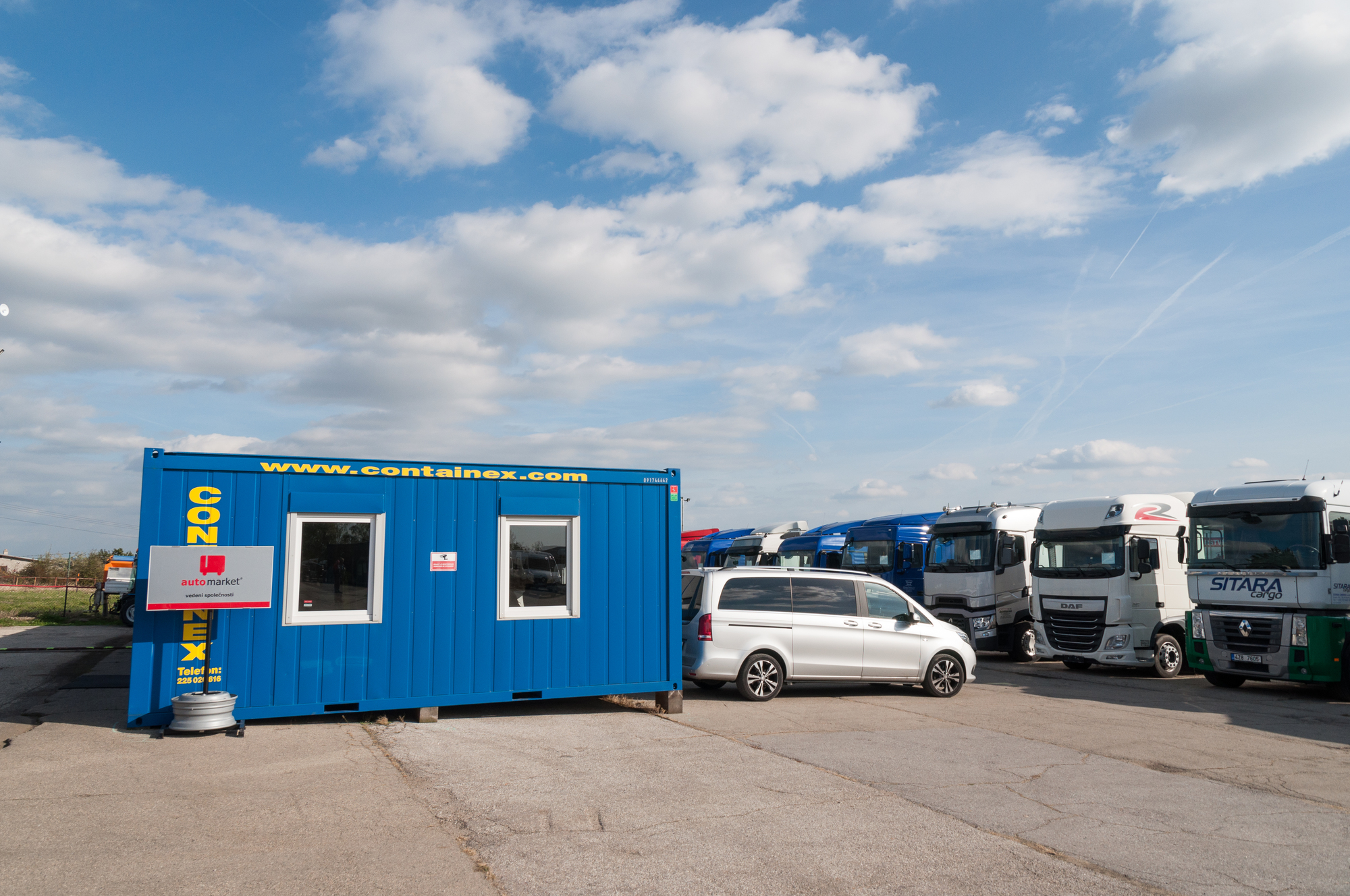 AUTOMARKET TRUCKS s.r.o. undefined: Foto 2