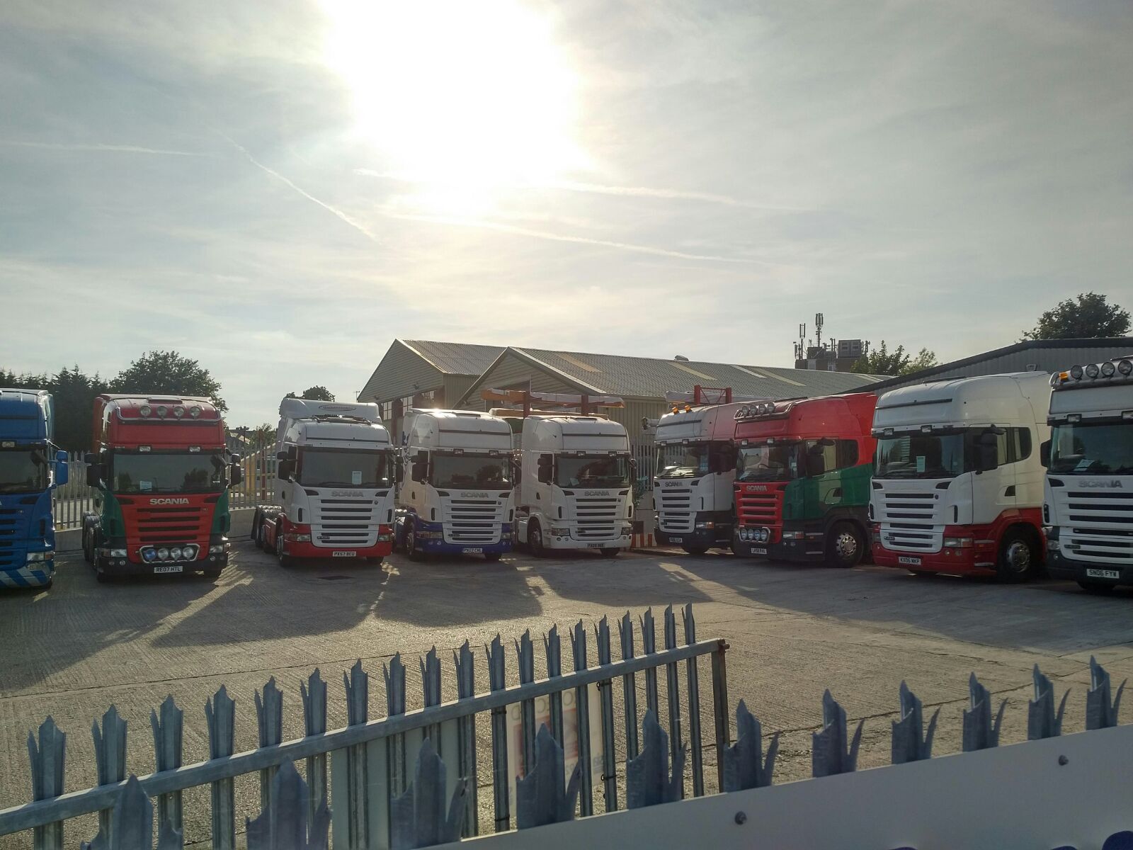 Steer Commercials Sales & Exports Ltd - Cap tractoare RENAULT Premium - An: 2011 undefined: Foto 1