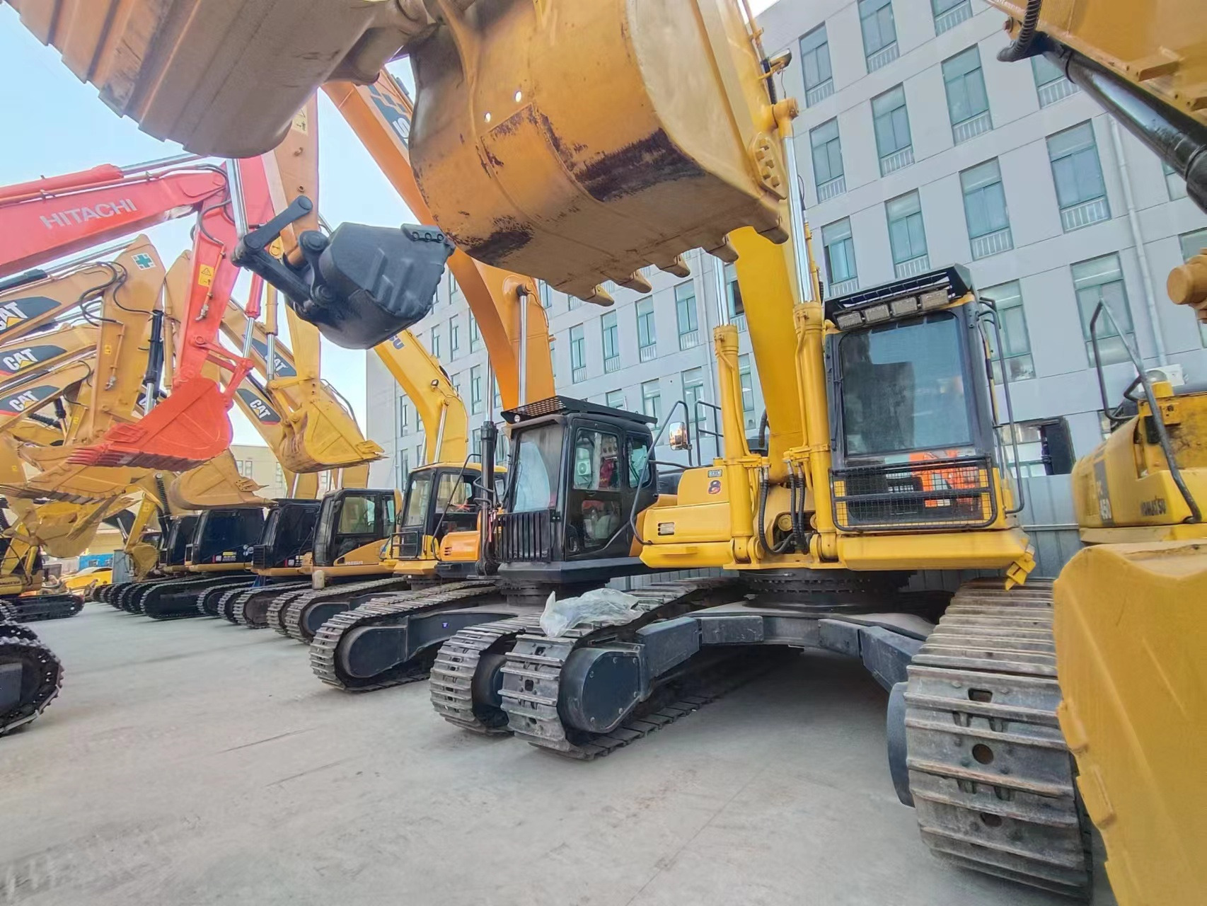 OUTONG MACHINERY LIMITED - Stivuitoare undefined: Foto 1