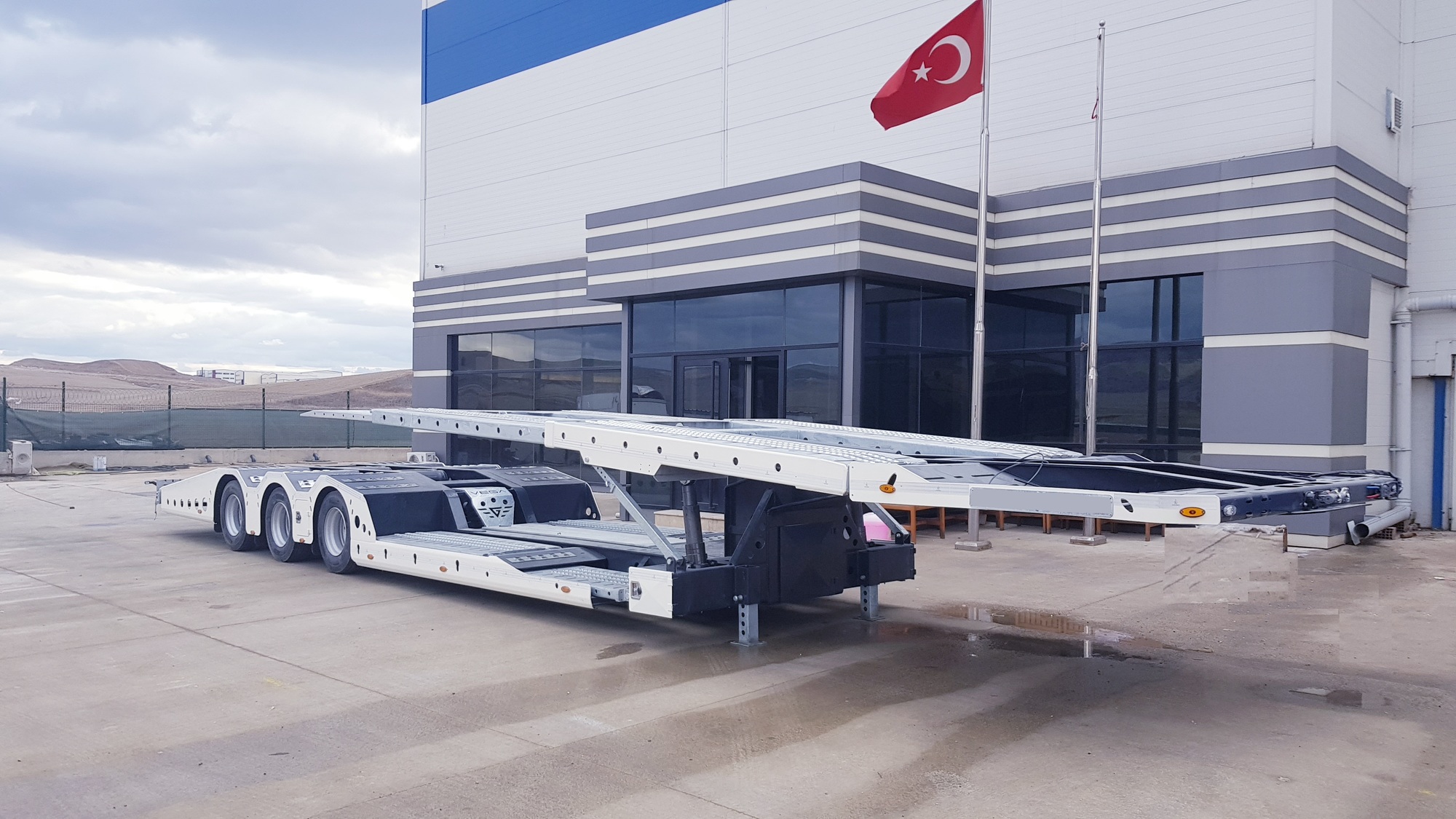 VEGA TRAILER - oferta de vinzare undefined: Foto 1