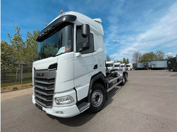 Camion cu cârlig DAF XF 480