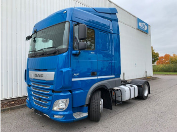 Cap tractor DAF XF 480