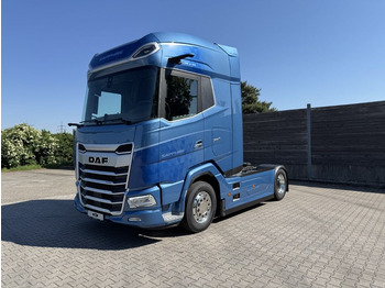 Cap tractor DAF XG 530