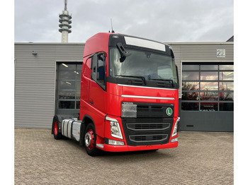 Cap tractor VOLVO FH