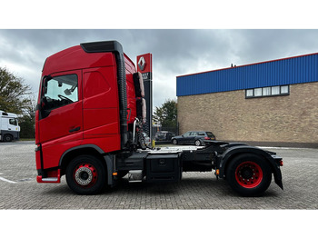 Cap tractor VOLVO FH