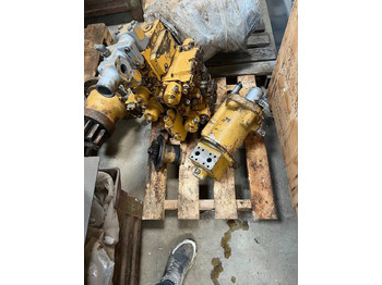 Excavator pe şenile CATERPILLAR
