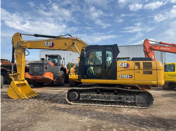 Excavator pe şenile CATERPILLAR 320D3