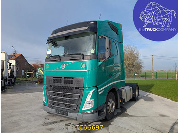 Cap tractor VOLVO FH 500