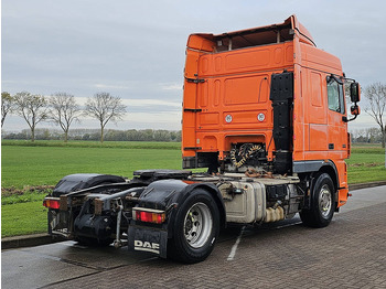 Cap tractor DAF XF 105.460: Foto 3