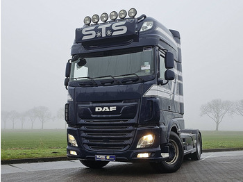 Cap tractor DAF XF 530