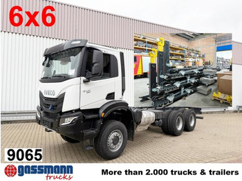 Camion cu cârlig IVECO T-WAY