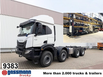 Camion cu cârlig IVECO T-WAY
