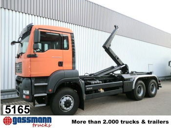 Camion cu cârlig MAN TGA 26.310