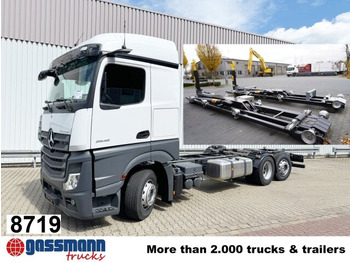 Camion cu cârlig MERCEDES-BENZ Actros 2548