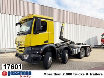 Camion cu cârlig MERCEDES-BENZ Arocs 4142