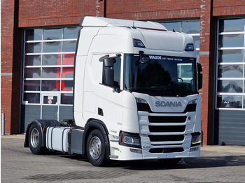 Cap tractor SCANIA R 450