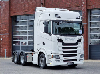 Cap tractor SCANIA S 540