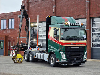 Camion forestier, Camion cu macara Volvo FH 13.540 6x4 - HIAB / Loglift F125Z 80 Crane - Krane - Grua year 2019: Foto 2