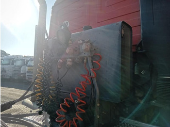 Cap tractor Mercedes Actros 3350: Foto 4 Cap tractor Mercedes Actros 3350: Foto 4