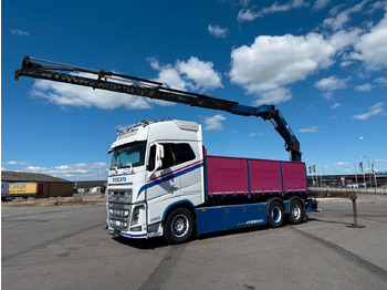 Camion cu macara VOLVO FH16 550
