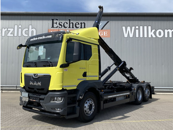 Camion cu cârlig MAN TGS 26.470