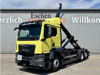 Camion cu cârlig MAN TGS 26.470