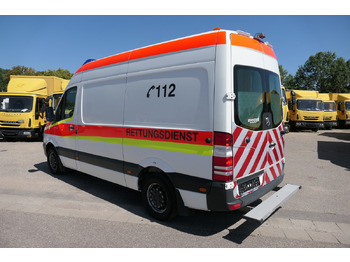 Ambulanță MERCEDES-BENZ Sprinter 316 CDI Klima Rettungswagen: Foto 4 Ambulanță MERCEDES-BENZ Sprinter 316 CDI Klima Rettungswagen: Foto 4