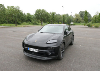 SUV PORSCHE