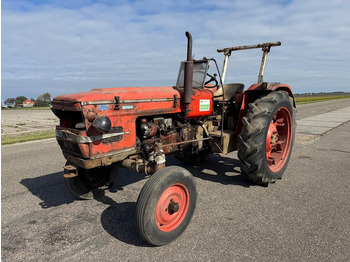 Tractor agricol ZETOR