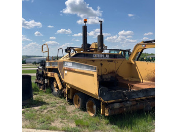 Finisor de asfalt CATERPILLAR