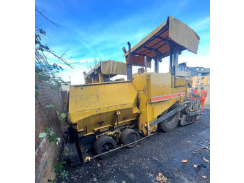 Finisor de asfalt CATERPILLAR