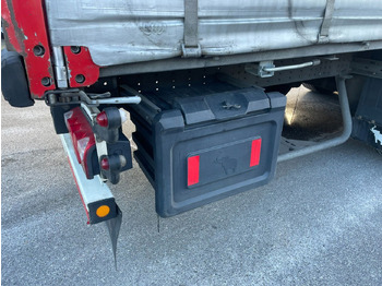 Semiremorcă prelată Schmitz Cargobull SCB-S3T EN 12642-XL / Allu borden / disc brakes / 2 x toolbox / tuf 4-2026: Foto 5 Semiremorcă prelată Schmitz Cargobull SCB-S3T EN 12642-XL / Allu borden / disc brakes / 2 x toolbox / tuf 4-2026: Foto 5