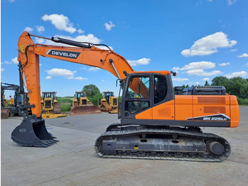 Excavator pe şenile DEVELON