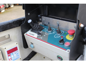 Camion cu nacela Renault Master Bühne KLUBB 11m 2 Personen Korb 200kg: Foto 4 Camion cu nacela Renault Master Bühne KLUBB 11m 2 Personen Korb 200kg: Foto 4