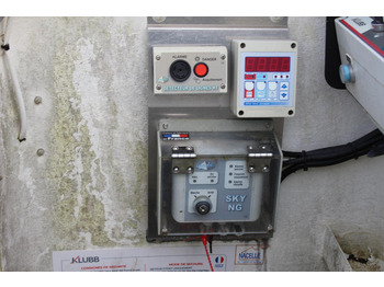 Camion cu nacela Renault Master Bühne KLUBB 11m 2 Personen Korb 200kg: Foto 2 Camion cu nacela Renault Master Bühne KLUBB 11m 2 Personen Korb 200kg: Foto 2