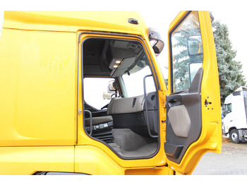 Camion şasiu Renault Premium 380DXi BDF Schlafkabine LBW AHK 298 TKm: Foto 2 Camion şasiu Renault Premium 380DXi BDF Schlafkabine LBW AHK 298 TKm: Foto 2