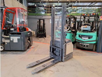 Transpalet la mare înălţime Crown ES4000-1.6: Foto 2