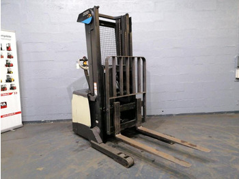 Transpalet la mare înălţime CROWN