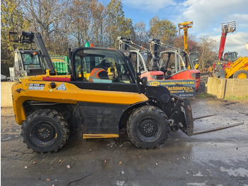Stivuitor telescopic JCB